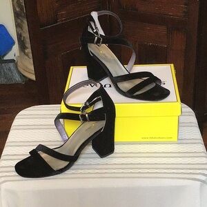 Seven Dials velvet shoes